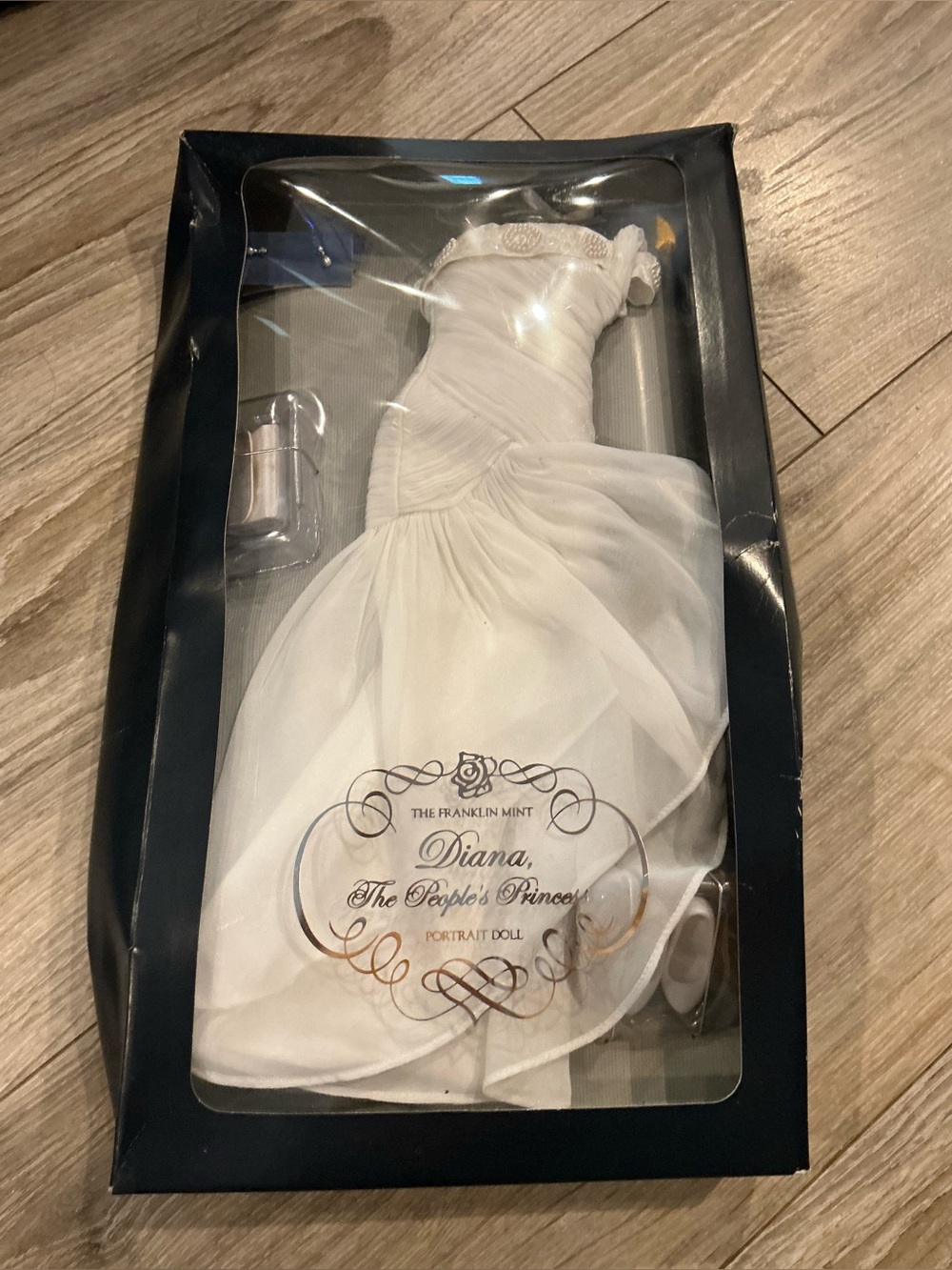 NIB Franklin Mint Princess Diana Doll White Chiffon Gown Outfit